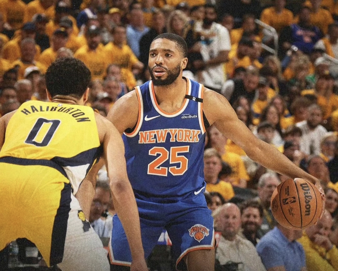关于纽约尼克斯训练开放日；国际比赛日临场应变引欢呼；NBA季后赛在即；纪律约束更严格的信息